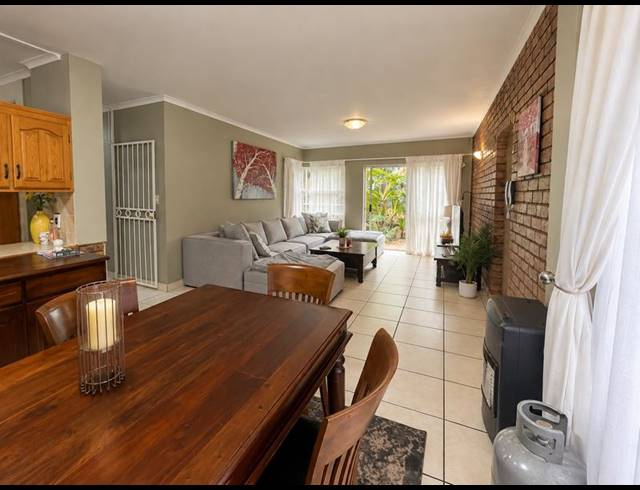 4 BEDROOM PROPERTY TO RENT IN MORELETAPARK